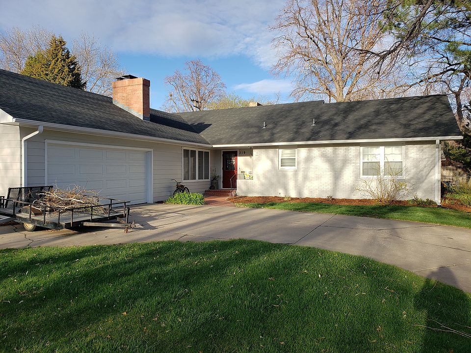 1st image of 319 W Circle Dr