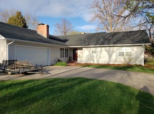 319 W Circle Dr, North Platte, NE 69101