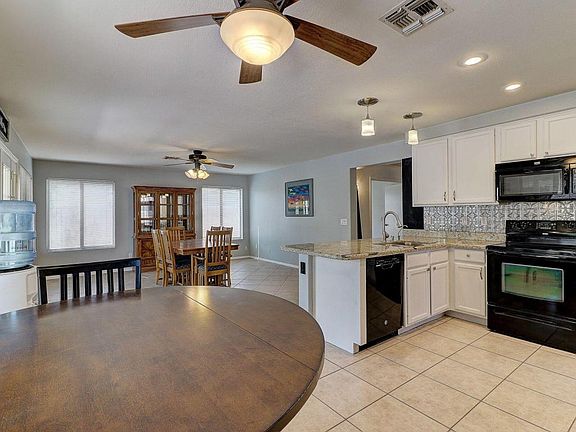 3rd image of 1141 W Oriole Way