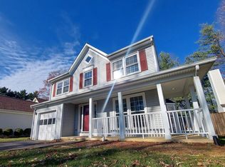 7807 Bold Lion Ln, Alexandria, VA 22315