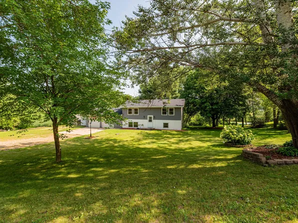 4176 Plum Creek Rd, Elko New Market, MN 55020