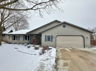 5613 Chestnut Ln, Mc Farland, WI 53558