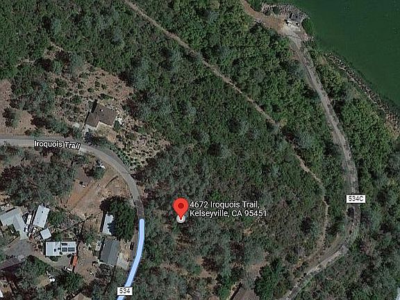 4672 Iroquois is near lake!