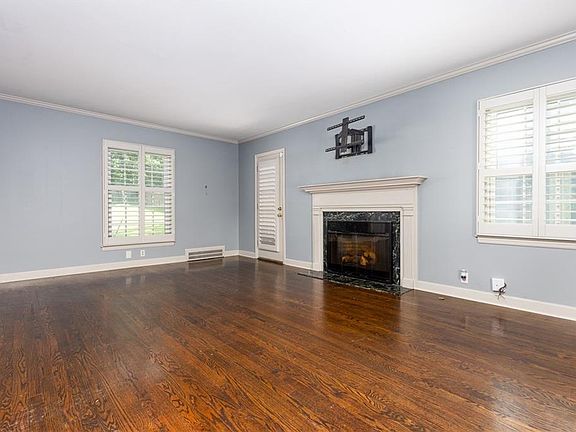 4th image of 7416 Gregory Cir S