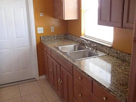 5th image of 10955 Witchaven St