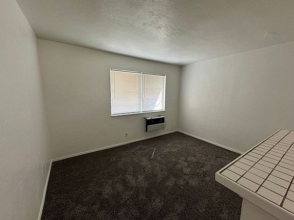 4th image of 326 S Barranca Ave