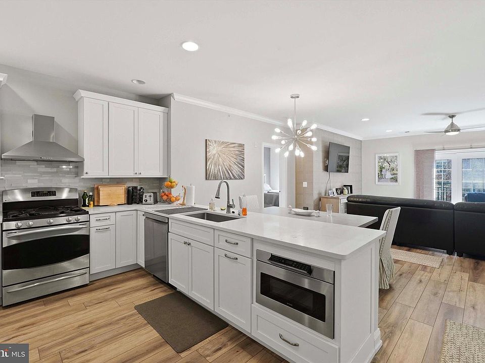 1st image of 800 Admirals Way Unit 1847