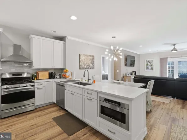 800 Admirals Way Unit 1847, Philadelphia, PA 19146