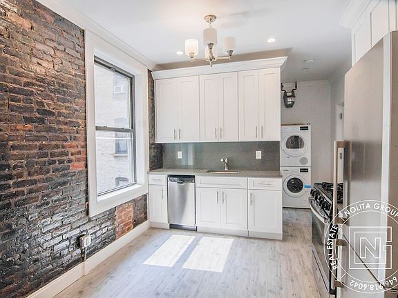 3rd image of 356 S 1st St APT 22