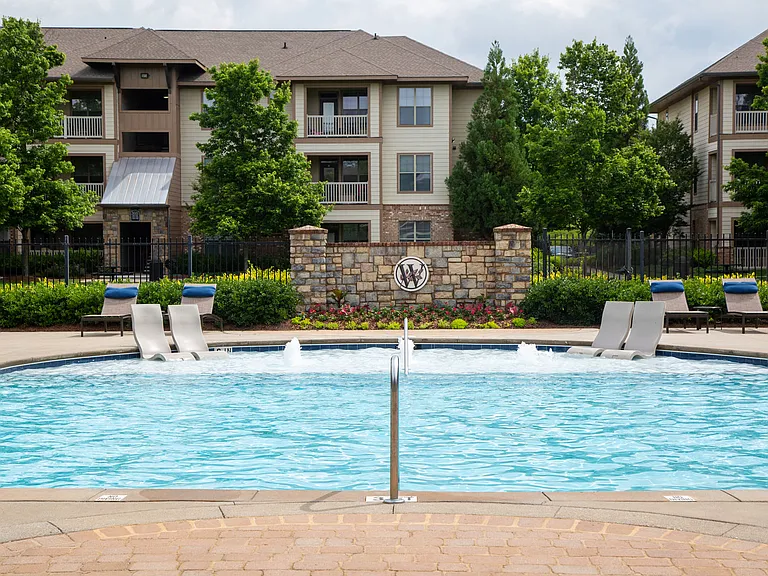 Walton Lakes — Photo 10