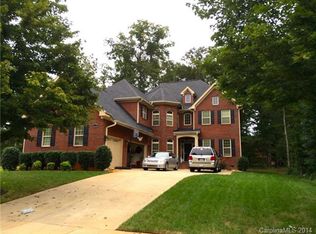 5808 Linden Ridge Ln, Charlotte, NC 28216