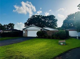 8 Cobblestone Way W, Mobile, AL 36608