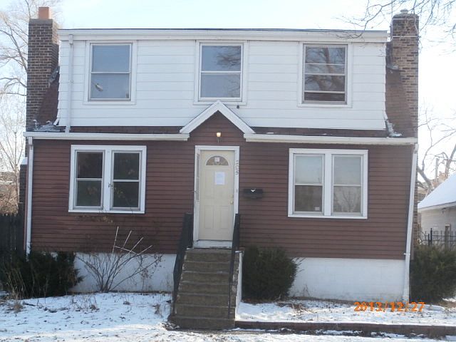 1st image of 203 S Lakewood Ave