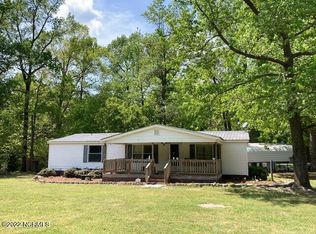 2061 Hunter Rd, Clinton, NC 28328
