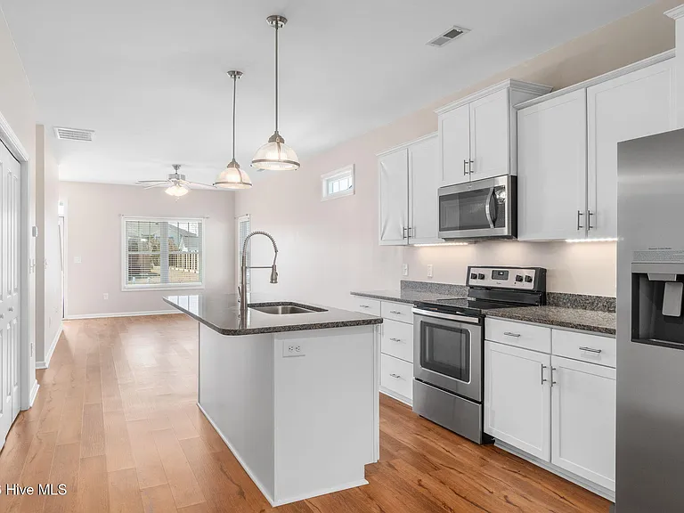 1103 Pirates Landing Dr — Photo 13