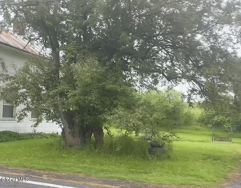 3rd image of 365 Rock Road