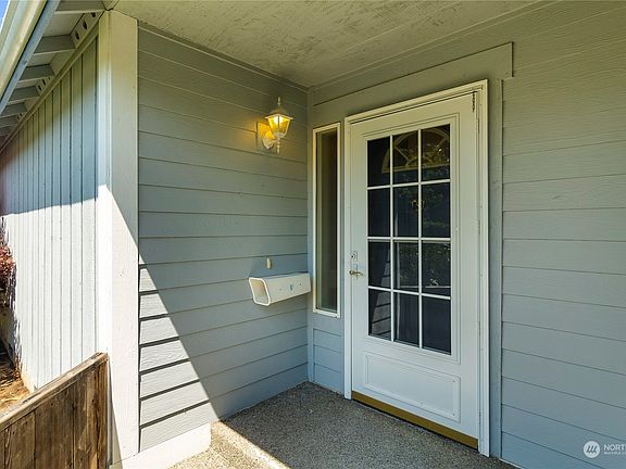 4th image of 4509 Breton Lane SE