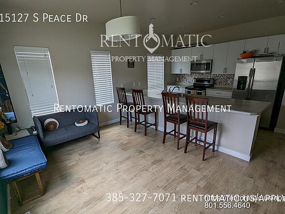 3rd image of 15127 S Peace Dr