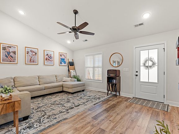 4th image of 5601 Cates Bay Hwy.