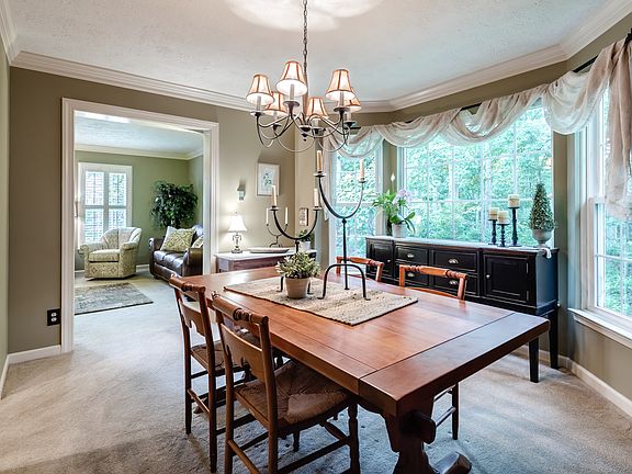 2nd image of 18 Touchstone Ct