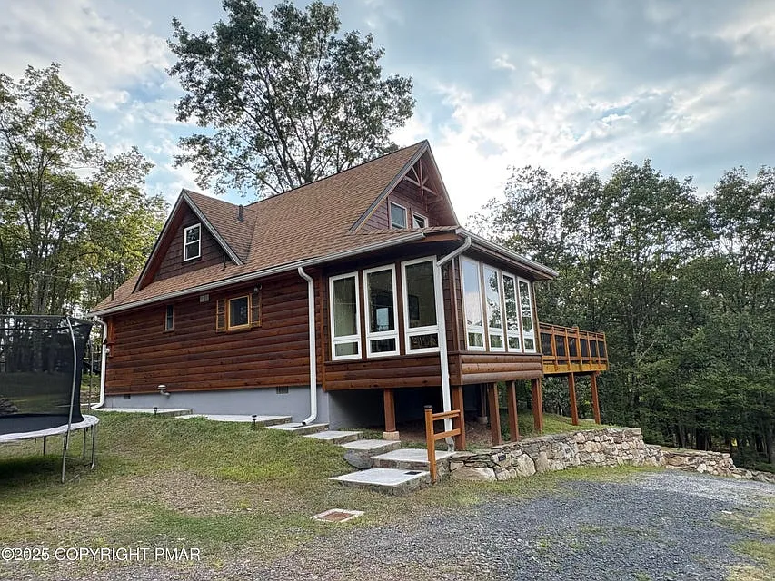 3 bed, 1250 sqft, $2,295 — Photo 4
