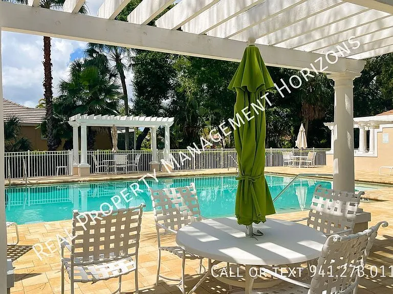 6914 Stanhope Pl — Photo 42