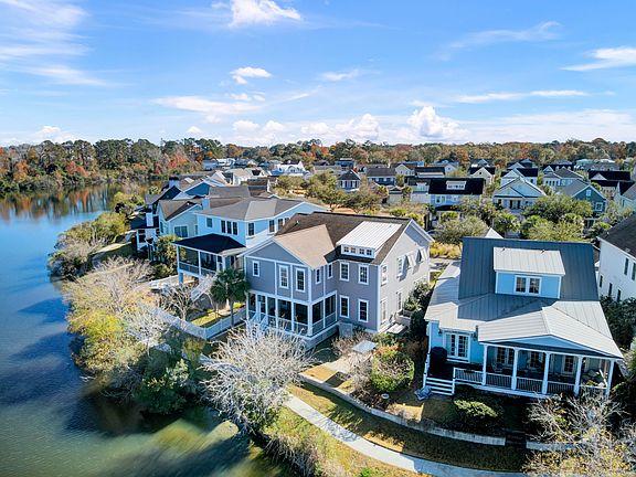 3rd image of 1615 Paradise Lake Dr