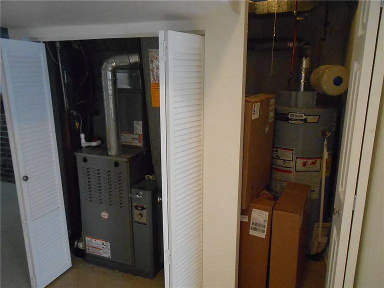 1318 Oakridge Rd — Photo 25