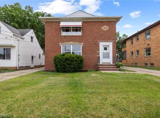 3113 Snow Rd, Parma, OH 44134