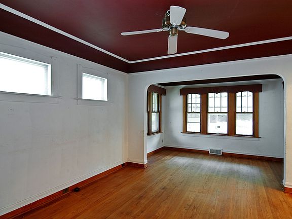 2nd image of 103 S Fulton Ave