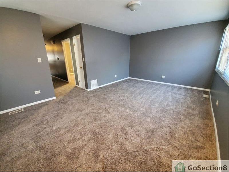 1st image of 615 S 13th Ave #1