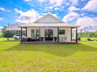 2818 Lawrence Rd, Marianna, FL 32446