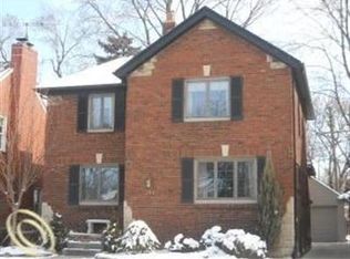 384 McKinley Ave, Grosse Pointe Farms, MI 48236