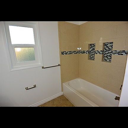 5th image of 5091 Leo St