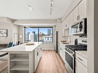 365 Nicollet, Minneapolis, MN 55401