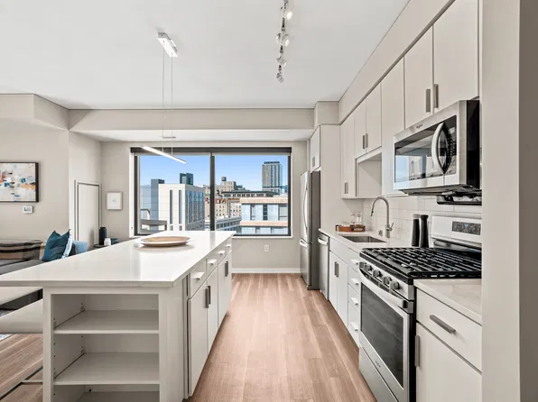 365 Nicollet