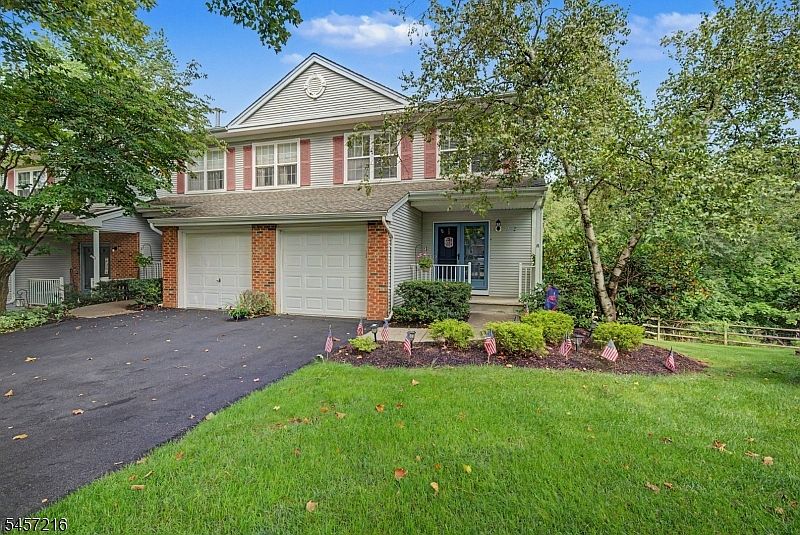 1st image of 42 HICKORY WAY