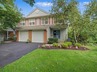 42 Hickory Way, Mount Arlington, NJ 07856
