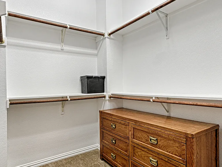 2326 Stutz Dr #117 — Photo 21