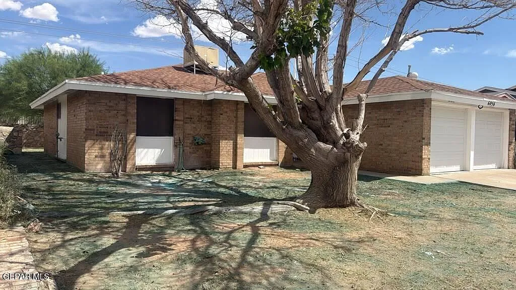 3 bed, 2.0 bath, 1200 sqft, $1,550 — Photo 2