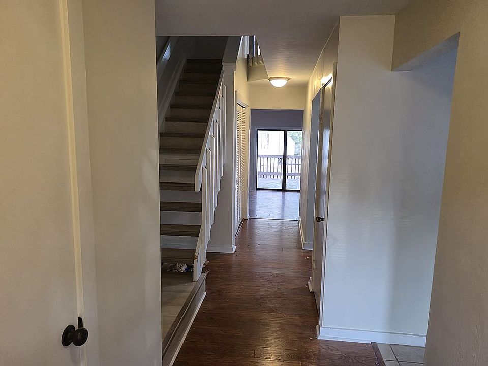 1st image of 113 Inland View Dr
