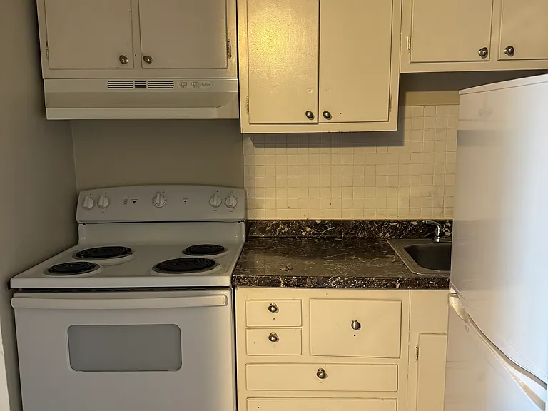 14 Mount Pleasant St #4 — Photo 2