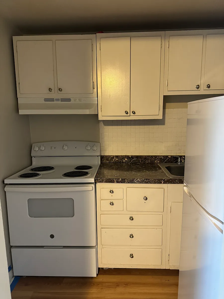 Building Photo - 14 Mount Pleasant St #4