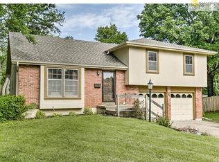 11712 W 49th St, Shawnee, KS 66203