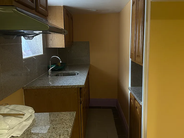 253 Manhattan Ave — Photo 6