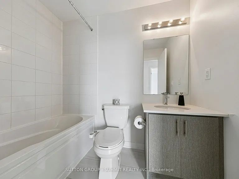 3556 Colonial Dr #16 — Photo 20