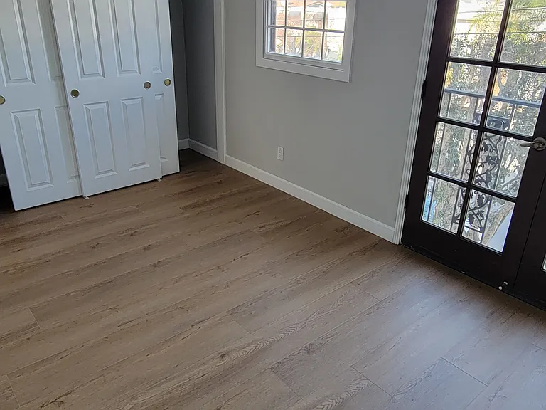 1263 Robinson Ave #12 — Photo 7