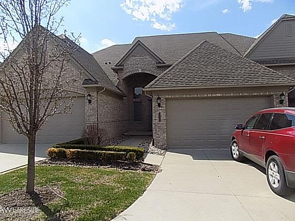 2nd image of 5652 Knob Hill Cir #13