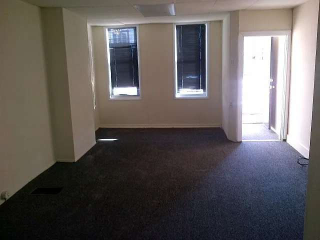 2219 Wilder St — Photo 3
