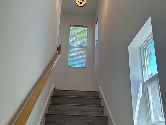 4th image of 3966 Chamberer Dr #2